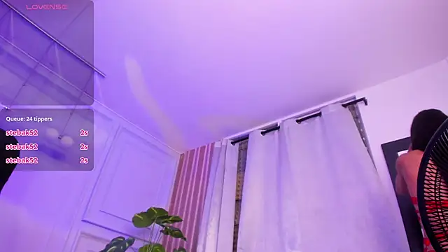 keytinthomson_ live cam on StripChat