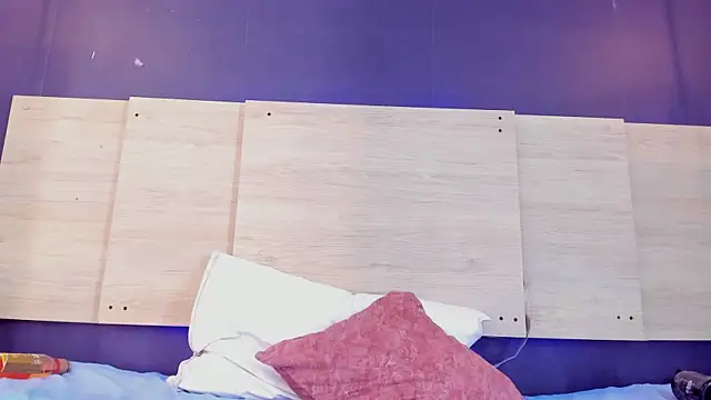 GrettaRouse live cam on StripChat