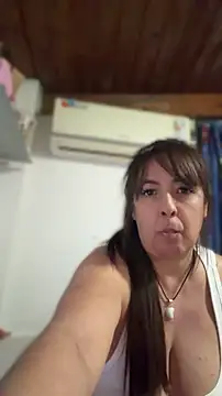 Sofyalone_ webcam