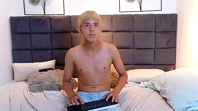 fuckingsoulmates1 live sex cam