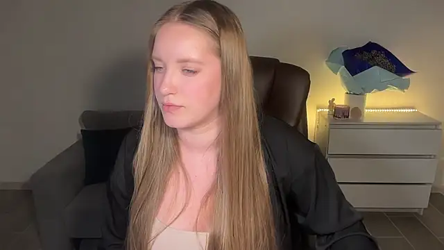 EvaMaddison webcam