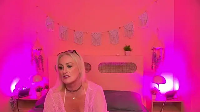 SarahDanielBabestation webcam