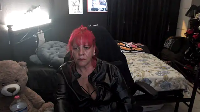 diavo72 (F mature) - SQUIRT FUORI