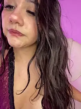 Zoe_Serrat webcam