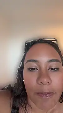 KarinaGrant webcam
