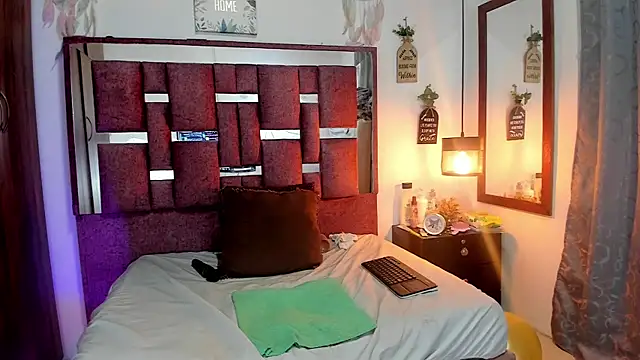 sofy_bonnet1 - Sofy_bonnet1's free webcam - UK Sex Cams