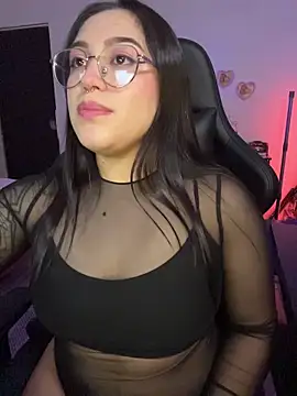 Lilyhotson webcam
