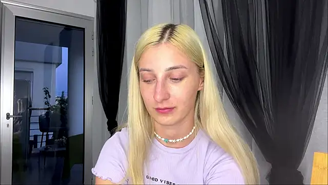 Velourlab live cam on StripChat