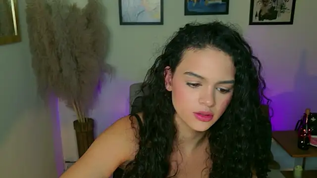 MaraVelvett webcam