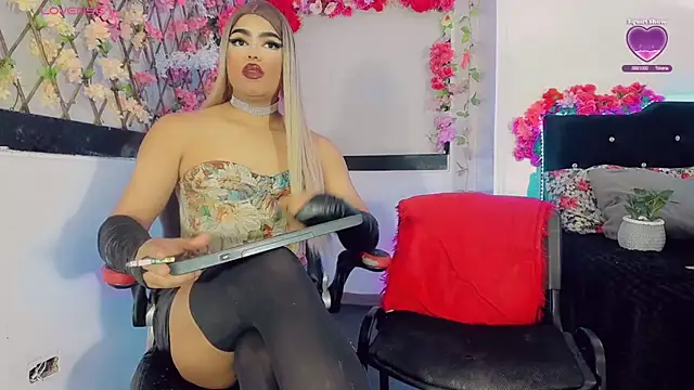Thiara_veky_ webcam
