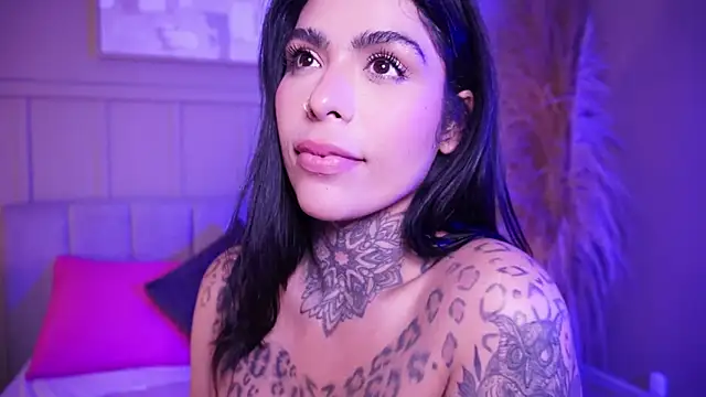 curvyliciousss webcam