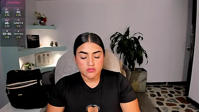 melodysnow_1 - Melodysnow_1's free webcam - UK Sex Cams