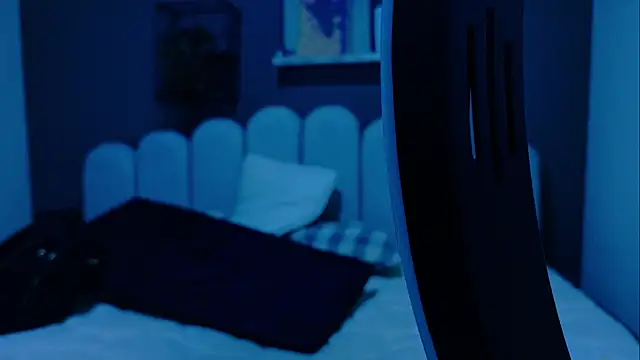 violetlux_ - VioletLux_'s free webcam - UK Sex Cams