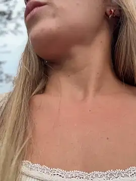 lunagirl13's live cam
