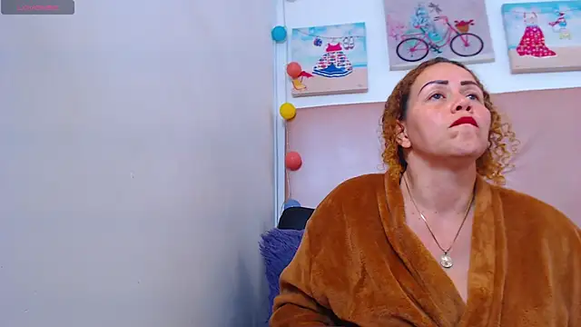 BLONDE_SEXYHOT