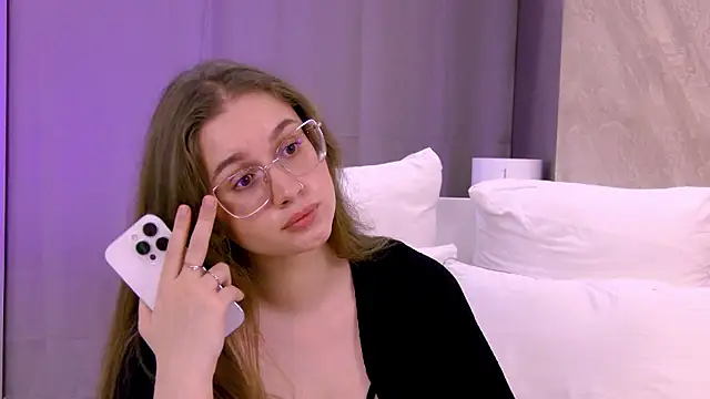 EllieHayes live sex cam