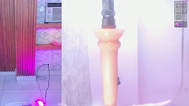 AriHale_