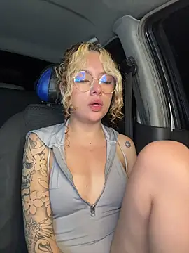 joyce-fire - Joyce-fire's free webcam - UK Sex Cams