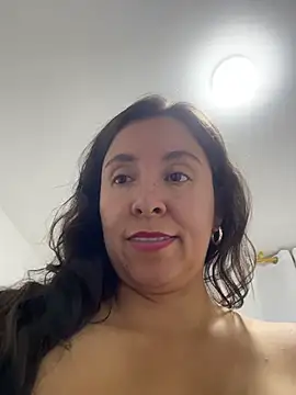 emely_sexx20 webcam