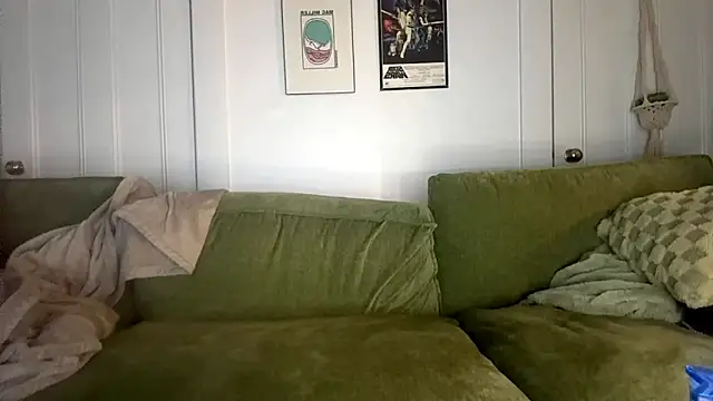 TheOnlyIris webcam