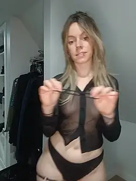 EvyLime live webcam show