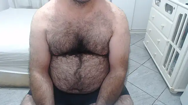 MysterBearMG live cam on StripChat