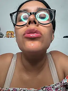 Annya-sweet live webcam show