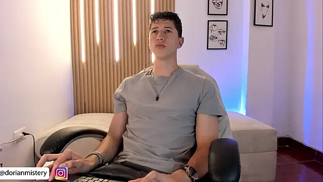 Dorianmistery2322_ webcam