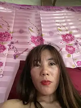 Venus-cute live cam on StripChat