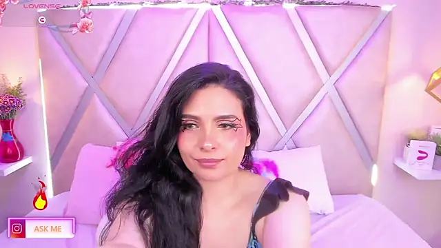 LilithRyder live cam on StripChat
