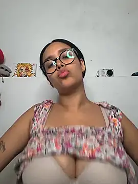 Annya-sweet webcam