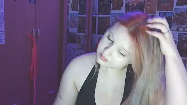 FoxPlayXX live cam on StripChat