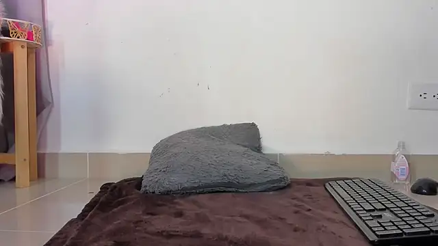 Nanny_11 webcam