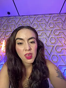 MelanyyJhonson15 live cam on StripChat