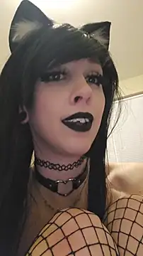 AmethystFoxx live cam