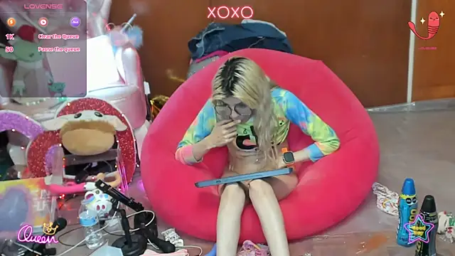 Skinygirl live cam
