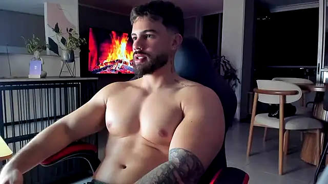 valenthino_salvatore (M young) - kiss biceps