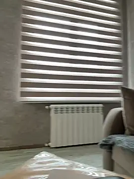 LillySquirtShot live cam