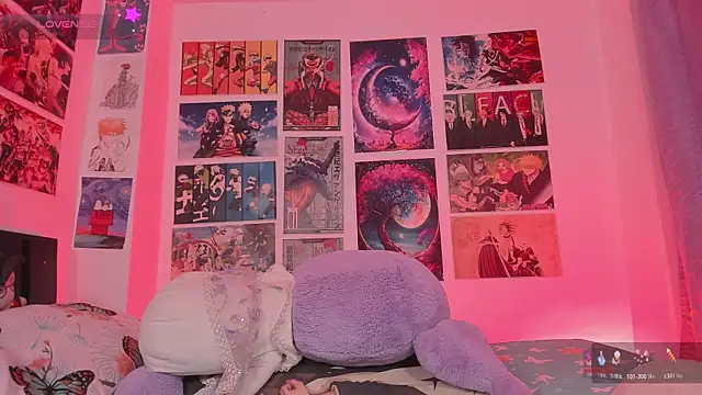 MissCurvyTop live cam