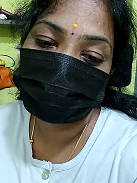 Tamil_Mithra live cam on StripChat