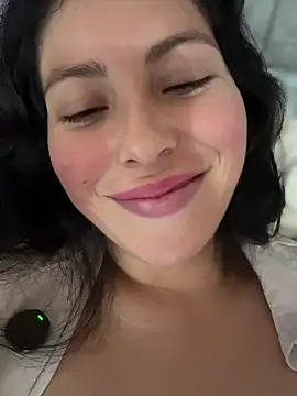 giuliabianchi - GiuliaBianchi's free webcam - UK Sex Cams
