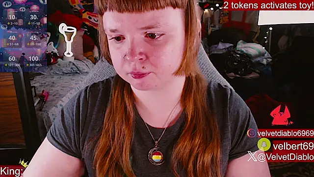 VelvetDiablo live cam