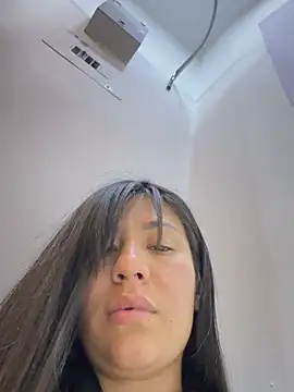 kim_monti live cam on StripChat