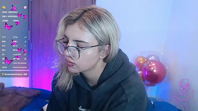 Thea_Aphros_ webcam