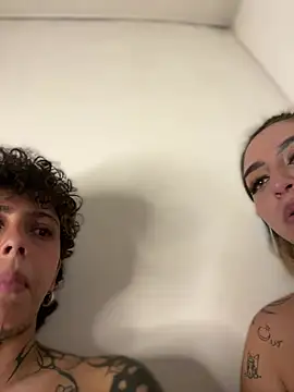 Velvet1_ webcam