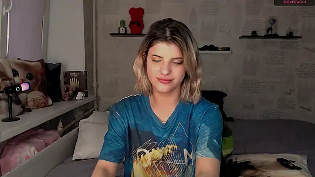 AleksandraCandy live cam on StripChat
