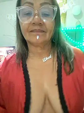 Vickyfox_ live cam on StripChat