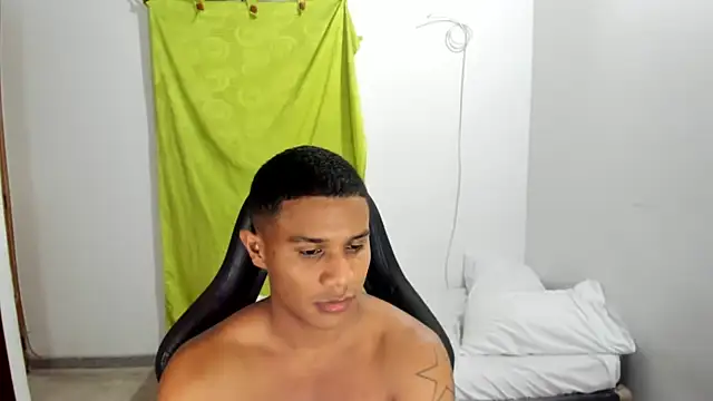 corzoethan live cam on StripChat