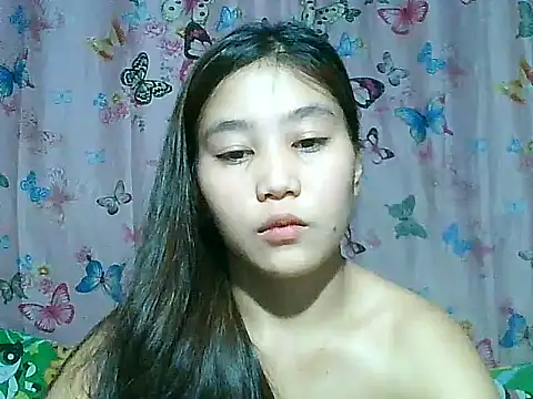 SexyAsianPussy4u live cam on StripChat