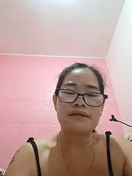 WinterMelon88 live cam on StripChat